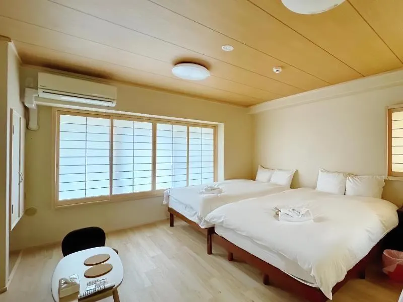 3 Minutes On Foot From Dotonbori East Entrance 5 Minutes On Foot From Shinsaibashi Area Traditional Japanese-Style Room Osaka 0*,  Japan