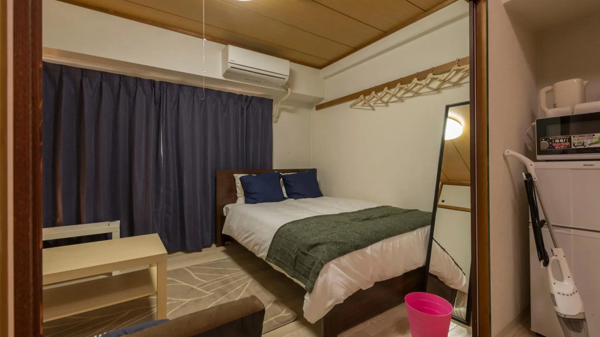 3 Minutes On Foot From Dotonbori East Entrance 5 Minutes On Foot From Shinsaibashi Area Traditional Japanese-Style Room Osaka