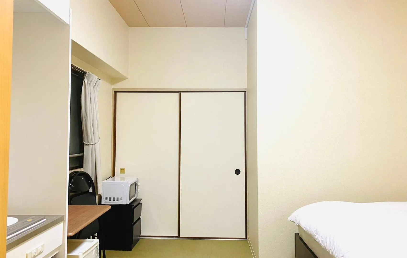 3 Minutes On Foot From Dotonbori East Entrance 5 Minutes On Foot From Shinsaibashi Area Traditional Japanese-Style Room Osaka 0*,  Japan